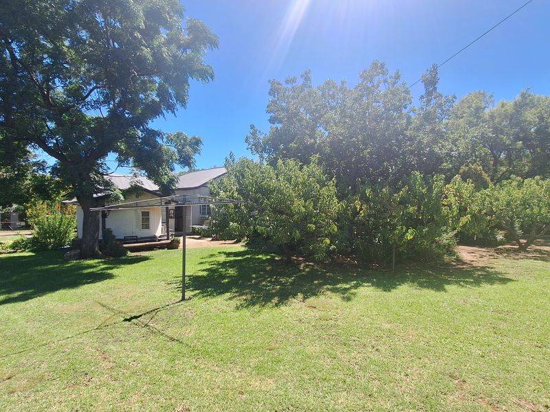 House with solar for sale - Photo 3