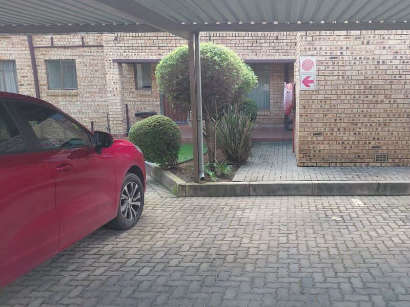 Don't Miss This Stunning 2 Bedroom 1 Bathroom Property In A Great Location - Photo 9