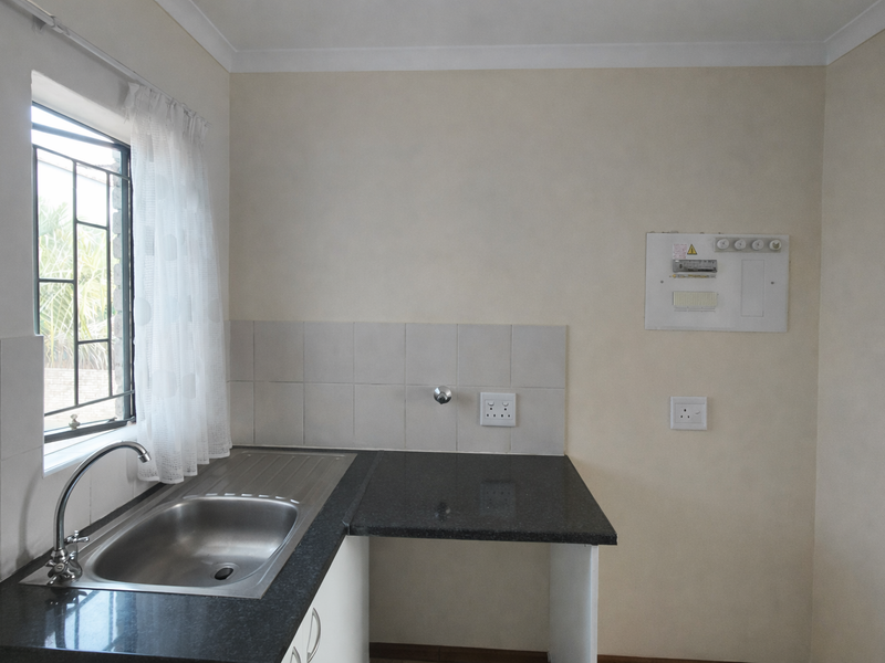 Don't Miss This Stunning 2 Bedroom 1 Bathroom Property In A Great Location - Photo 2