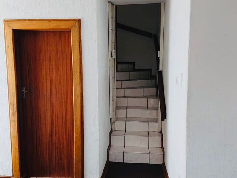 3-Bedroom Duplex Townhouse with Garage - Photo 4