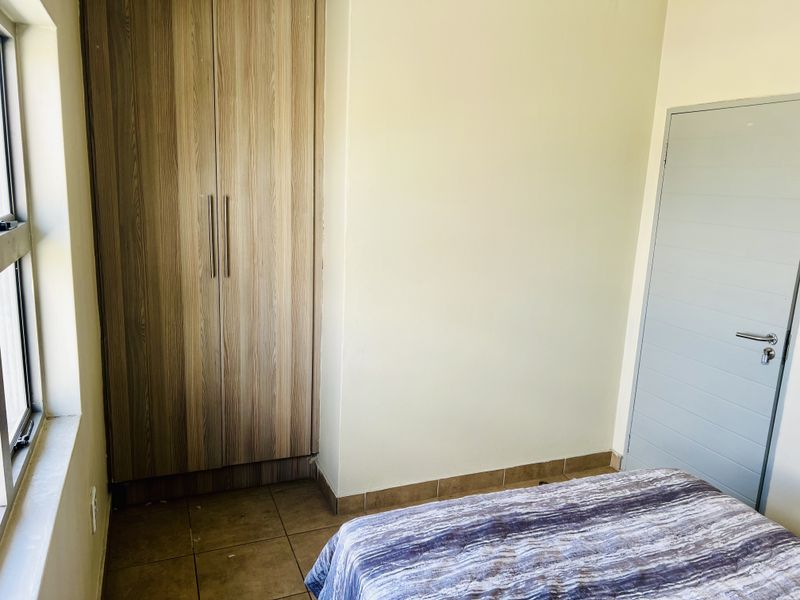 Duplex townhouse in Secure Estate - Photo 6