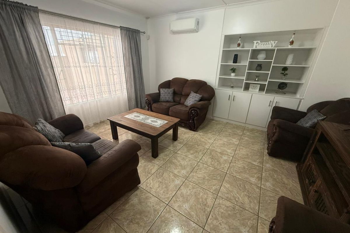 Spacious Living with Versatile Appeal in Somerset Park - Photo 2