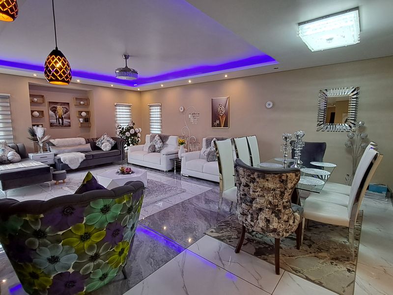 Modern Masterpiece with Expansive Living Spaces & Room to Breathe - Photo 10