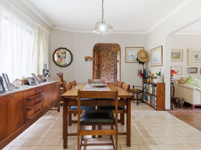 Spectacular Sea Views – Stylish Family Home with a Flat - Photo 4