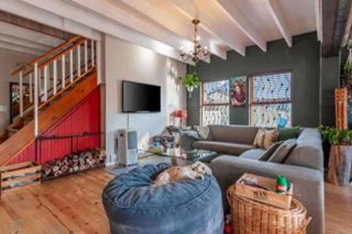 Beautiful Swedish Style Pet Friendly home for rent - Photo 5