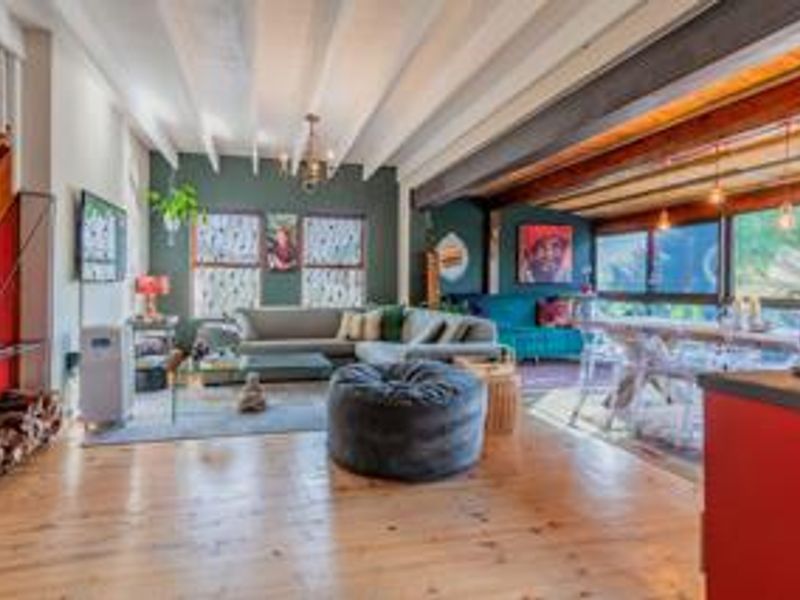 Beautiful Swedish Style Pet Friendly home for rent - Photo 6