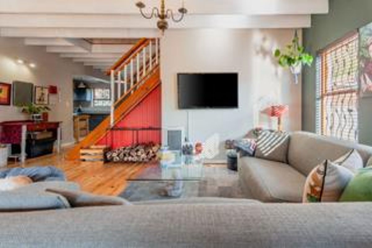 Beautiful Swedish Style Pet Friendly home for rent - Photo 4