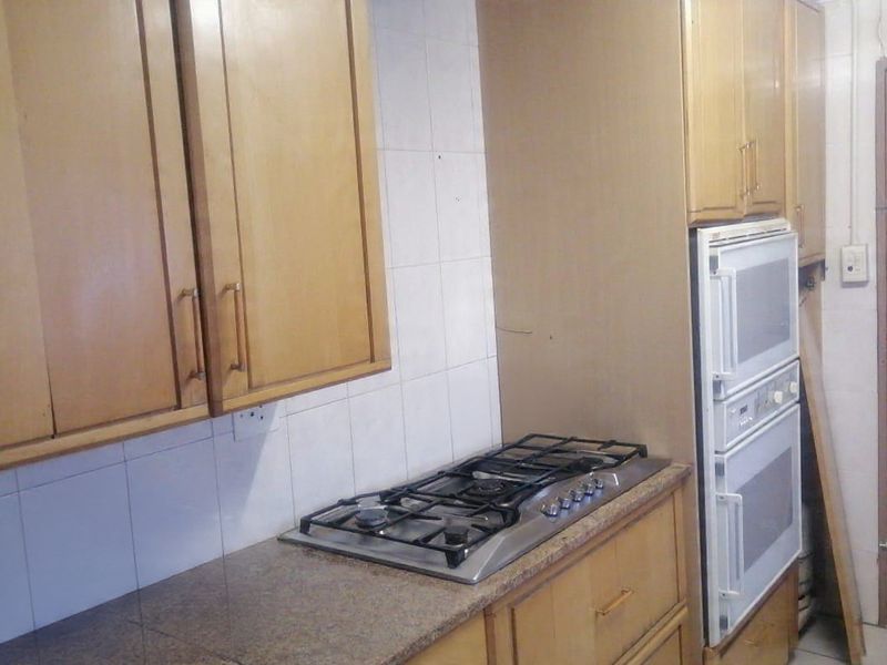 Charming 2-Bedroom Home in Quiet Lotus Gardens - Photo 5