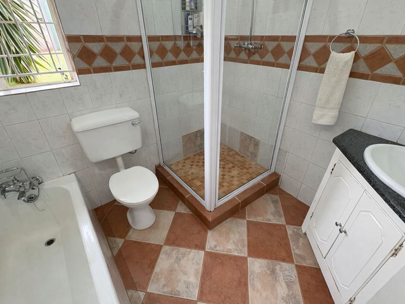 Prime Family Home! - Photo 9