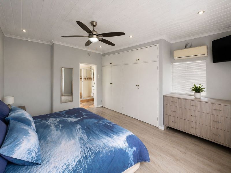 Prime Family Home! - Photo 6