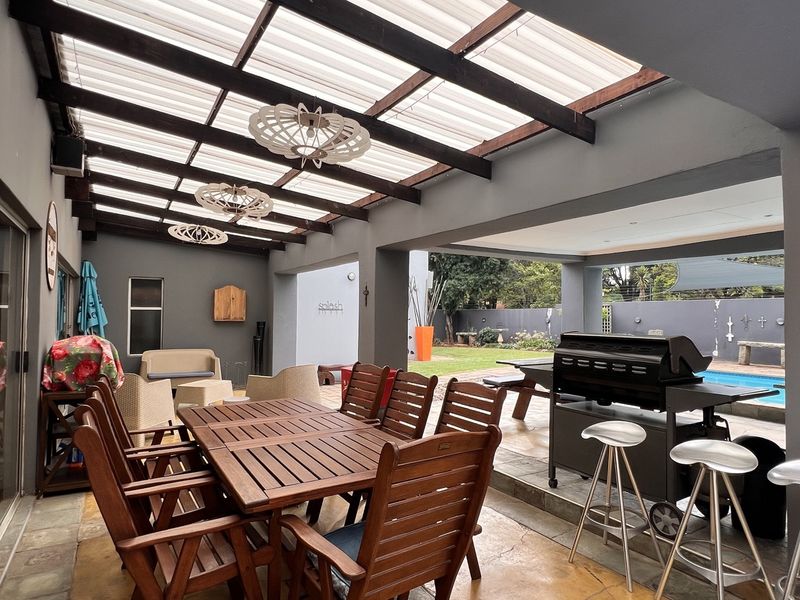 Luxury Living, Designed for Family Living – Space to Grow, Relax & Entertain - Photo 6