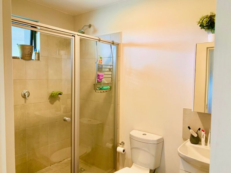 FULLY FURNISHED , PERFECT LOCKUP AND GO, 1 BEDROOM APARTMENT IN A SECURE ESTATE IN BALITO - Photo 10