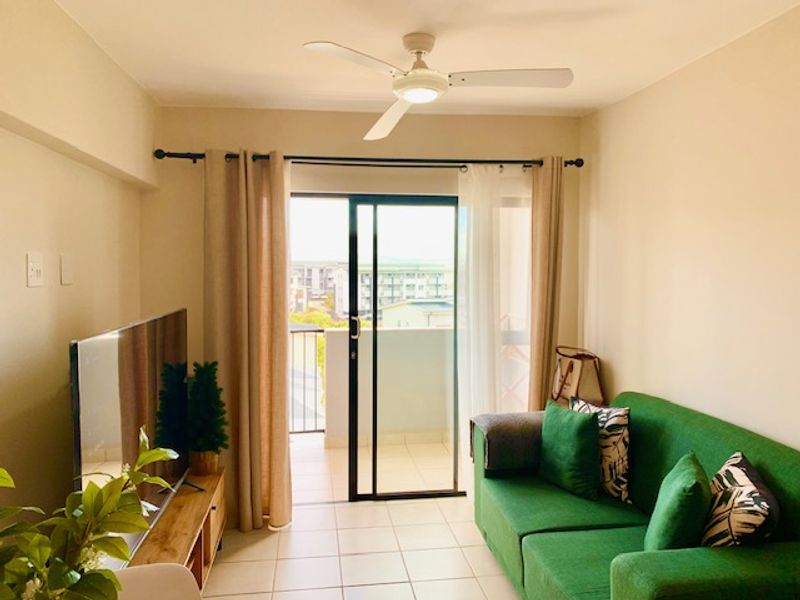 FULLY FURNISHED , PERFECT LOCKUP AND GO, 1 BEDROOM APARTMENT IN A SECURE ESTATE IN BALITO - Photo 6