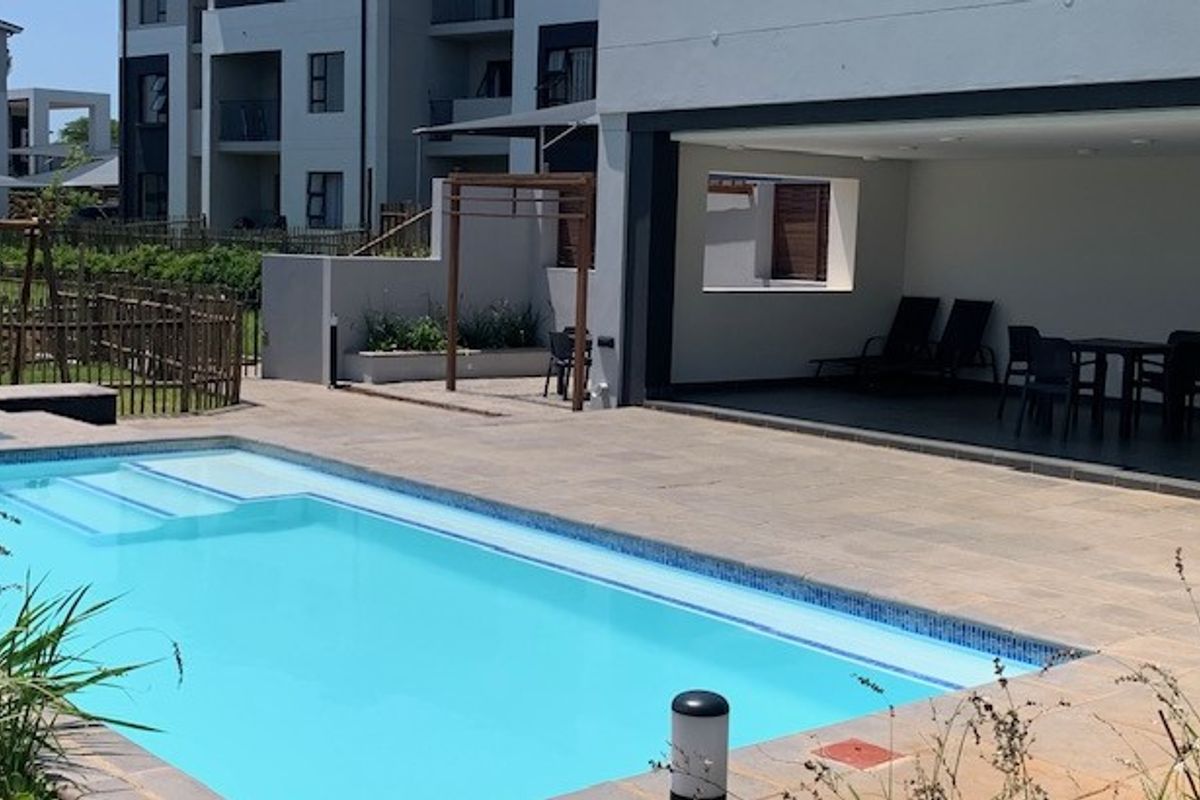 FULLY FURNISHED , PERFECT LOCKUP AND GO, 1 BEDROOM APARTMENT IN A SECURE ESTATE IN BALITO - Photo 4