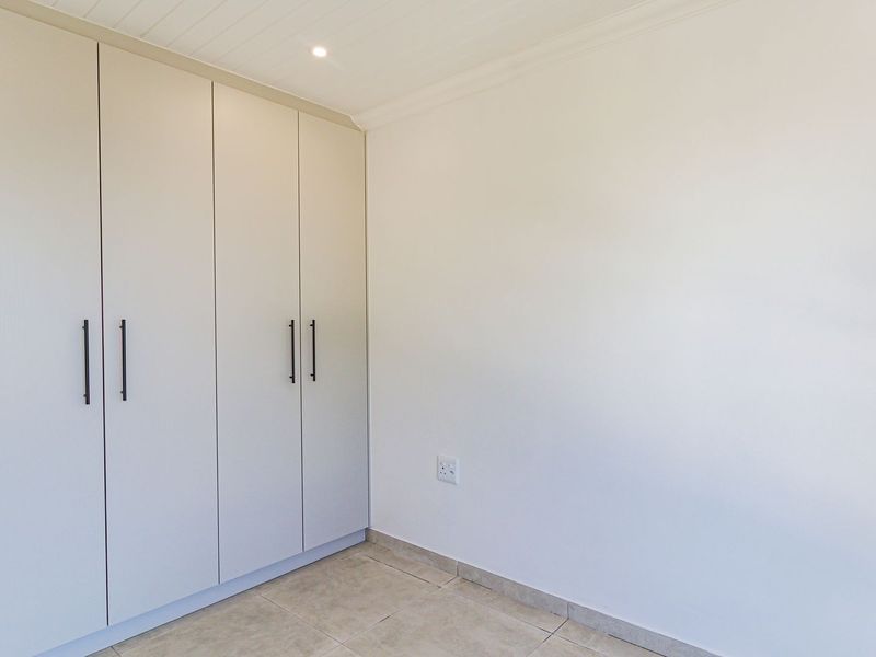 Saldanha - Three bedroom apartment with views of Saldanha Bay - Photo 10