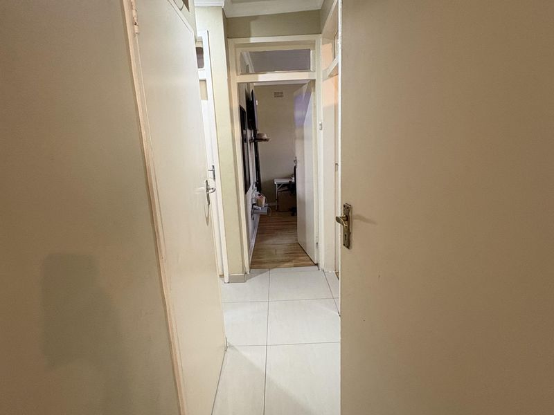 Property in a small complex for rent - Photo 5