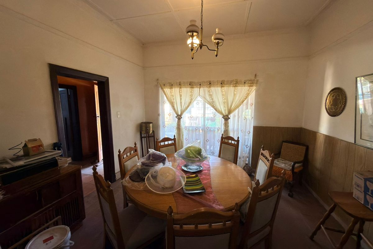 Prime Position in Worcester Central – Opportunity Awaits on Russell Street! - Photo 3