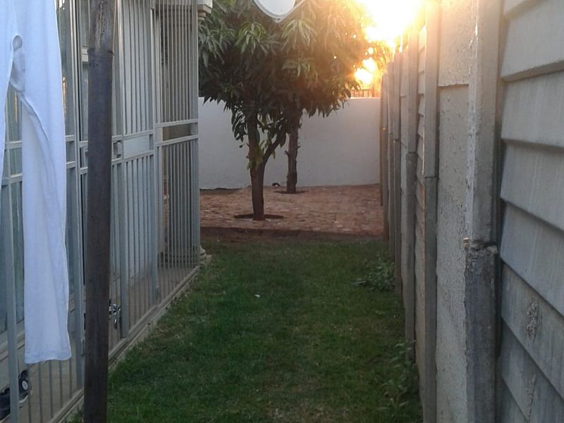 Bargain! Bargain! 4 bedroom house in The Orchards for sale - Photo 6