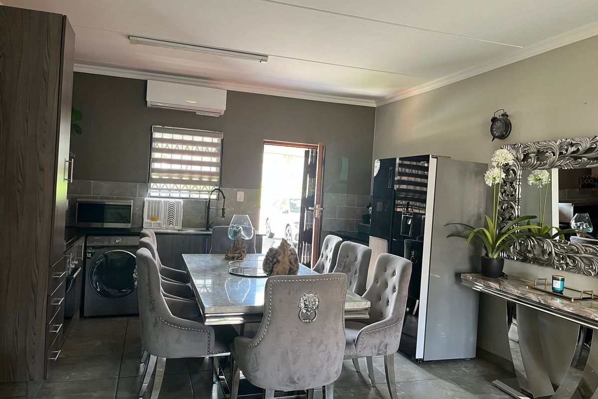 Stylish 3-Bedroom Ground Floor Apartment – Fully Furnished with Backup Power - Photo 3