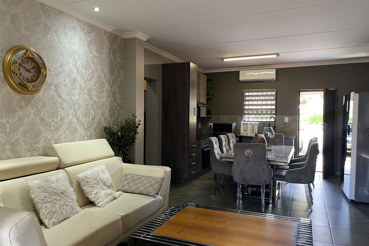 Stylish 3-Bedroom Ground Floor Apartment – Fully Furnished with Backup Power - Photo 5