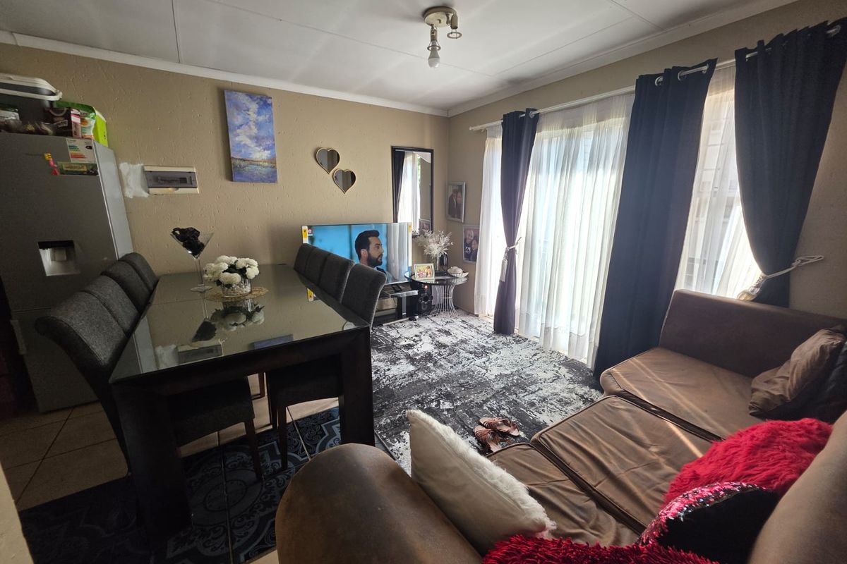 Modern 2-Bedroom Unit with Great Amenities - Photo 4