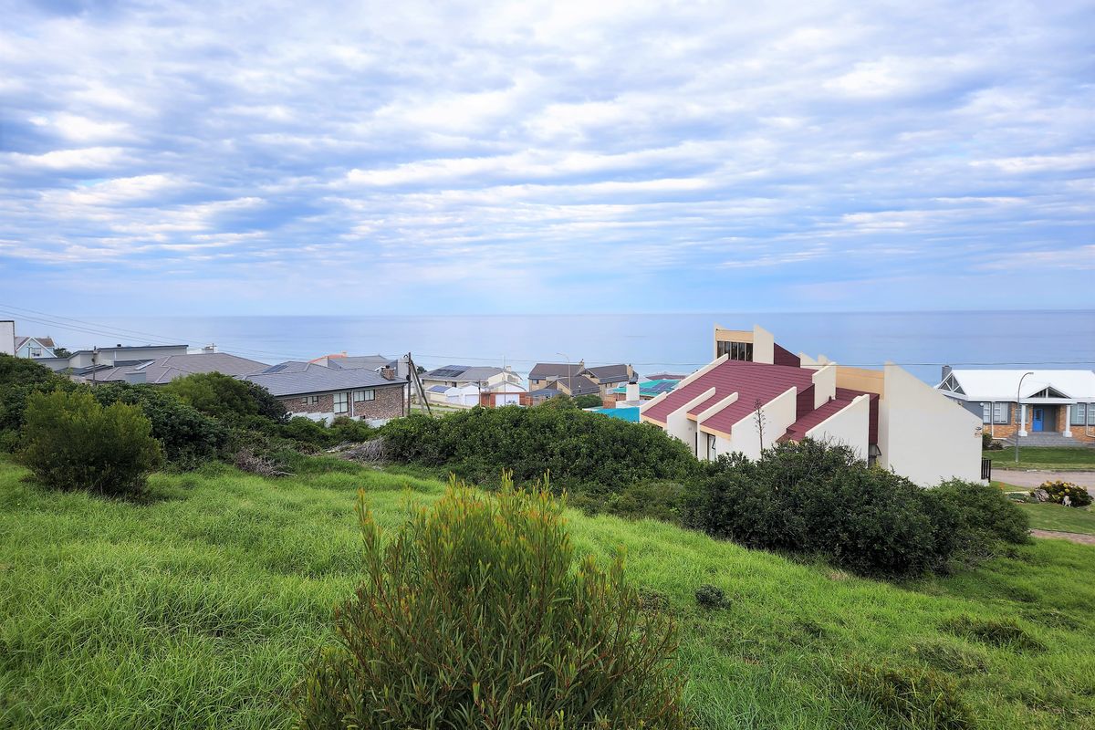 Where seaside living blends effortlessly with unspoiled natural surroundings - Photo 2