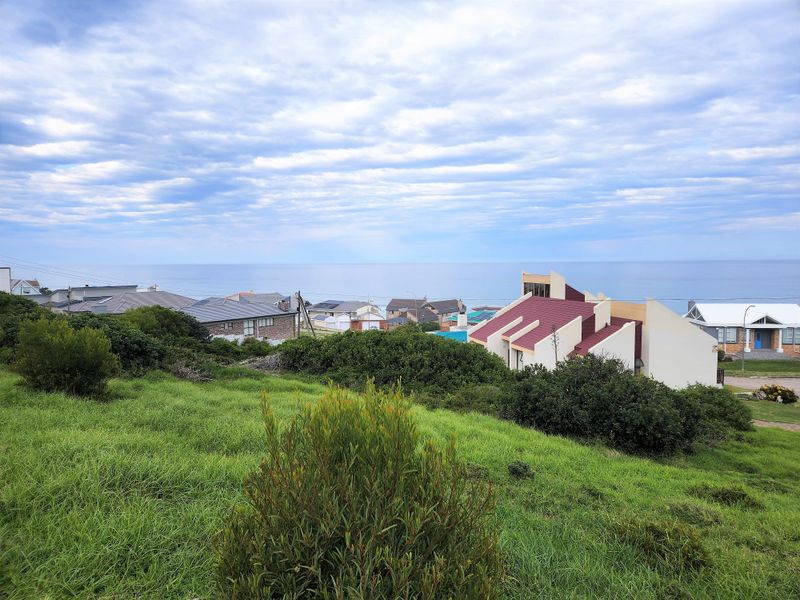 Where seaside living blends effortlessly with unspoiled natural surroundings - Photo 2