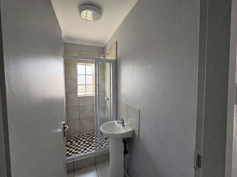 Charming 3-Bedroom Home with Value-Added Extras - Photo 8