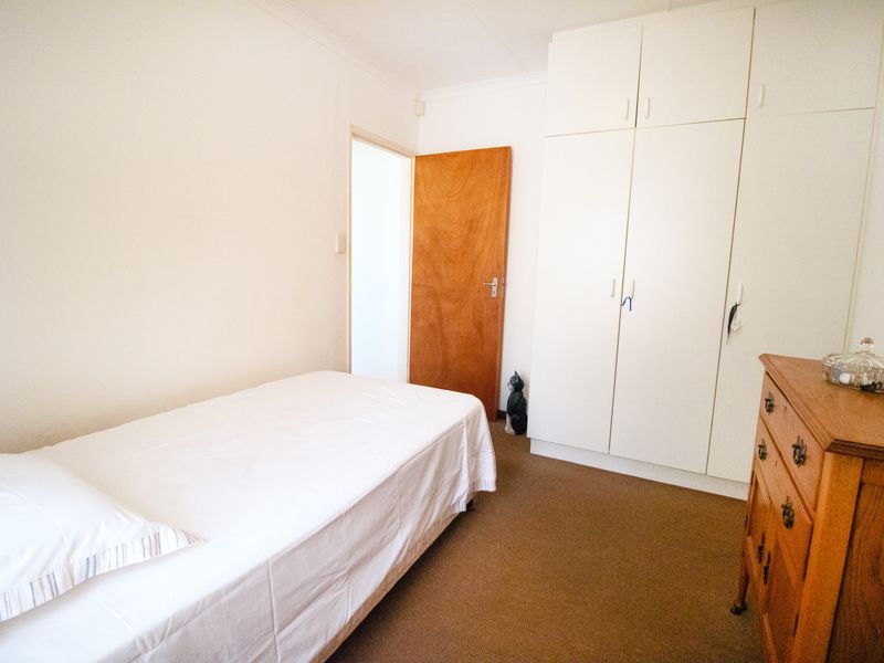 Low-Maintenance, Single-Level Living in a Secure Jeffreys Bay Complex - Photo 10