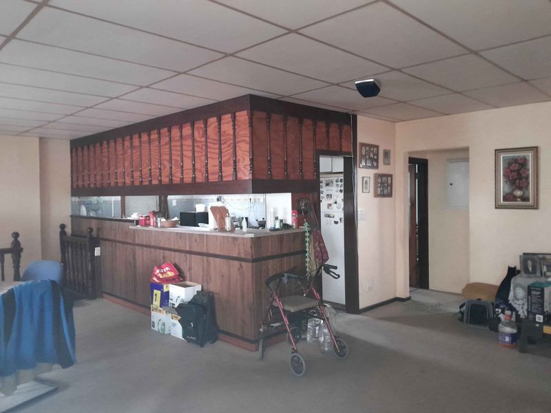 Property with a differance - Photo 6