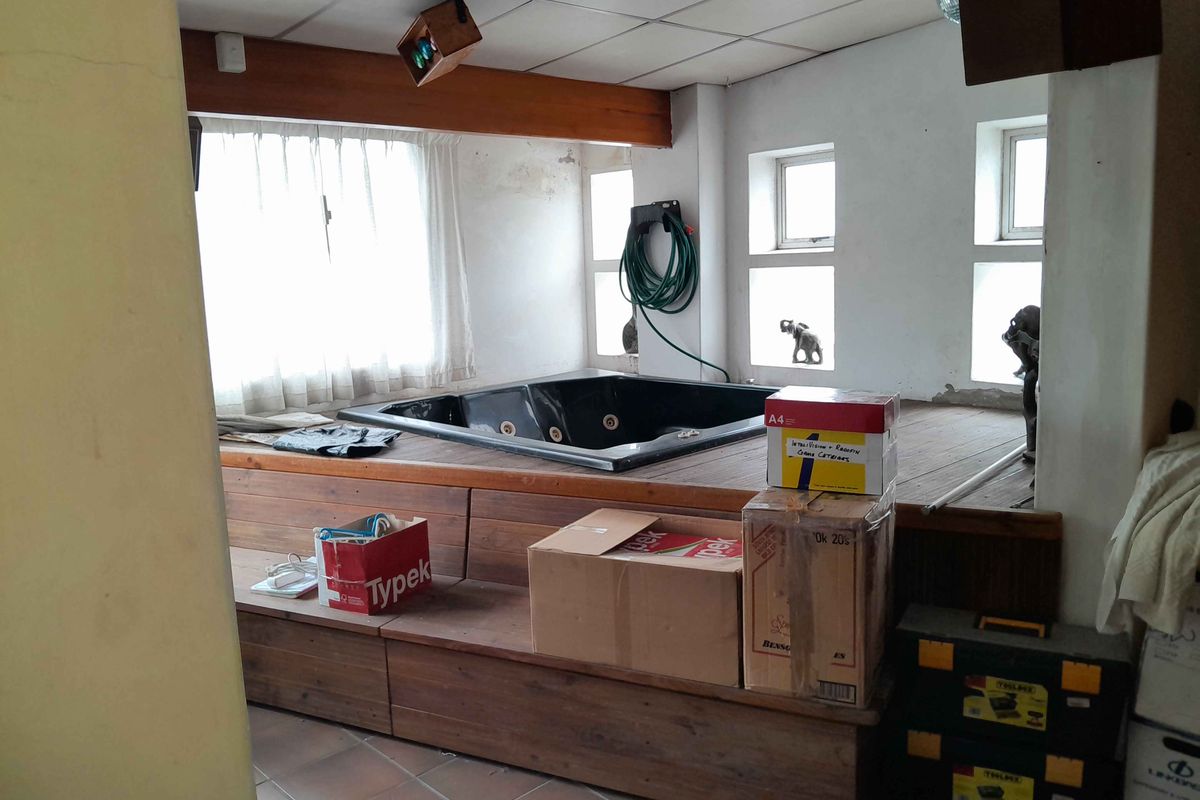 Property with a differance - Photo 3