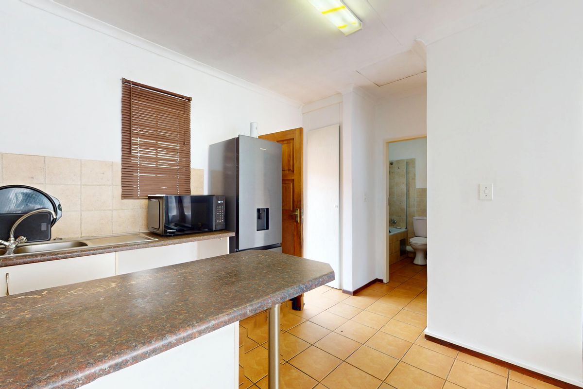 Smart, Secure Living in the Heart of Ravenswood - Photo 2