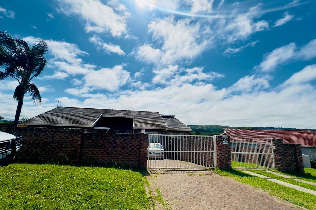 Dual Living Opportunity Near Town – 3-Bedroom Home with Private 2-Bedroom Flatlet - Photo 2