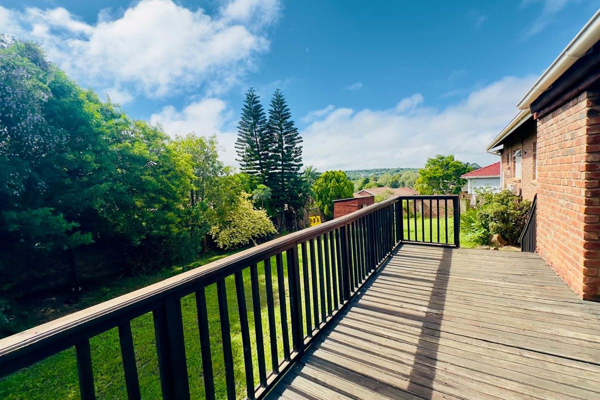 Dual Living Opportunity Near Town – 3-Bedroom Home with Private 2-Bedroom Flatlet - Photo 3