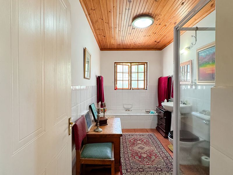 Elegant Valley Living in the Heart of Tulbagh - Photo 5