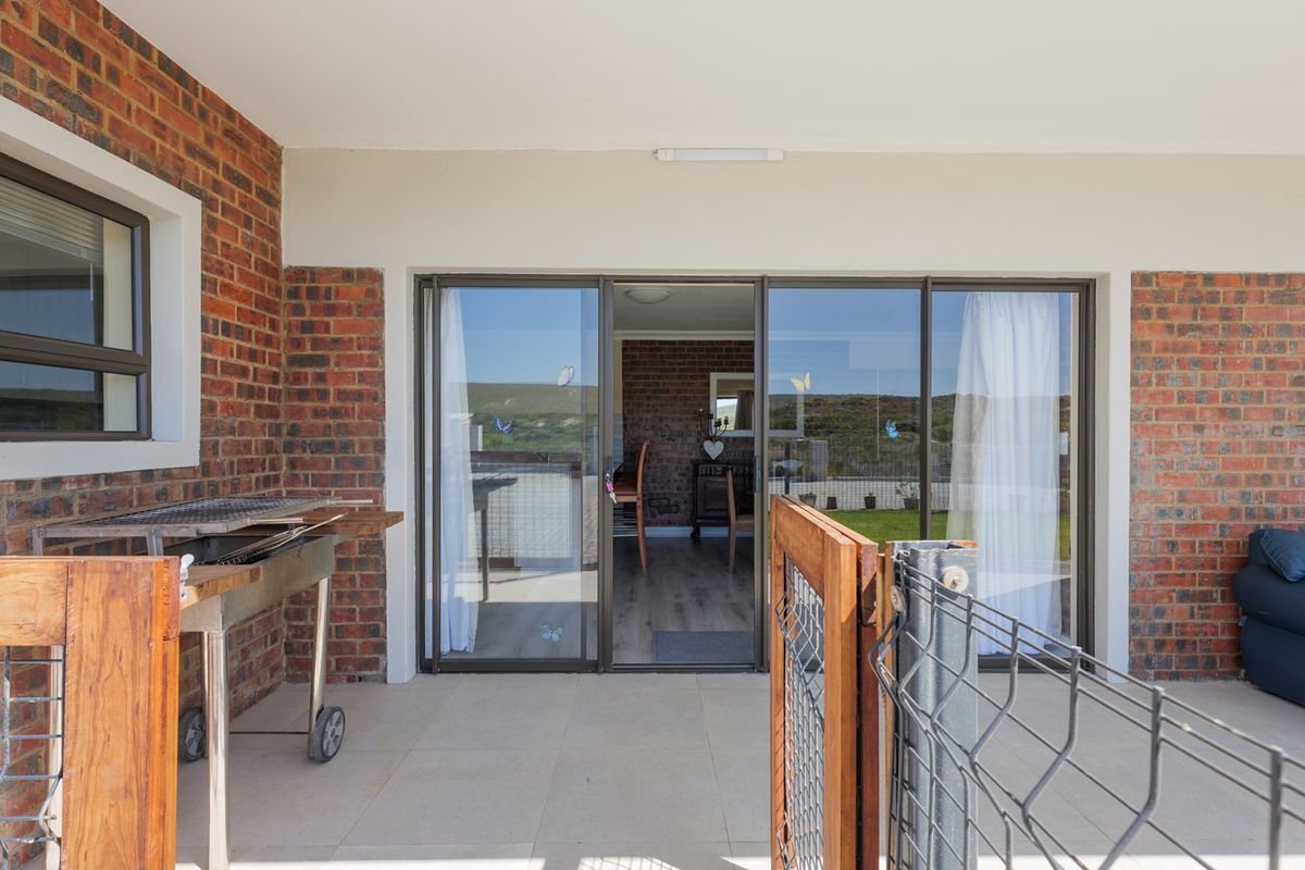 Spacious Unit for Long-Term Rental -Agulhas - Photo 2