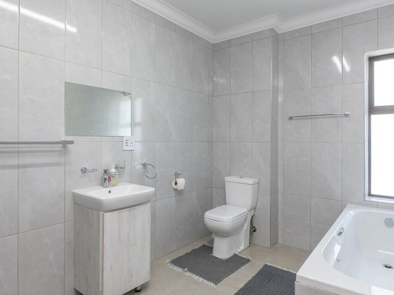 Spacious Unit for Long-Term Rental -Agulhas - Photo 9