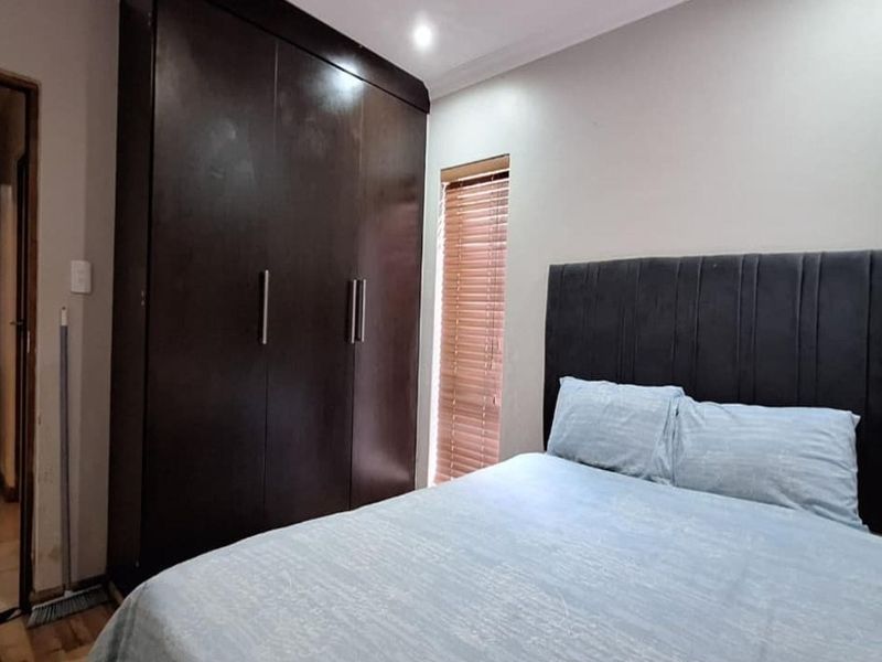 UPMARKET UNIT must be sold URGENTLY -  RARE Find - Photo 7