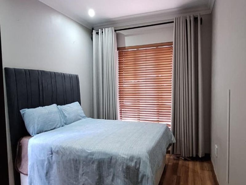 UPMARKET UNIT must be sold URGENTLY -  RARE Find - Photo 6