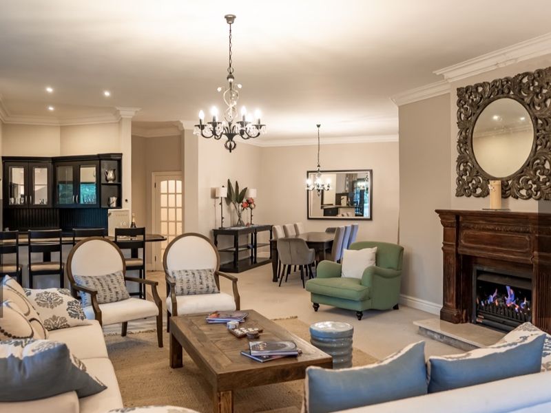 Sought After Complex in Renowned Meadow Lane - Photo 8