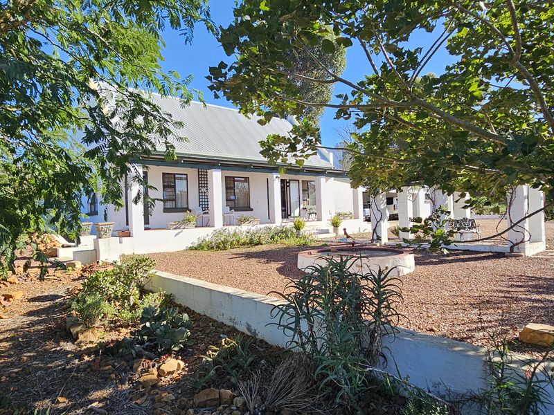 Prime Investment Opportunity – Expansive Property with Three Distinct Dwellings - Photo 7