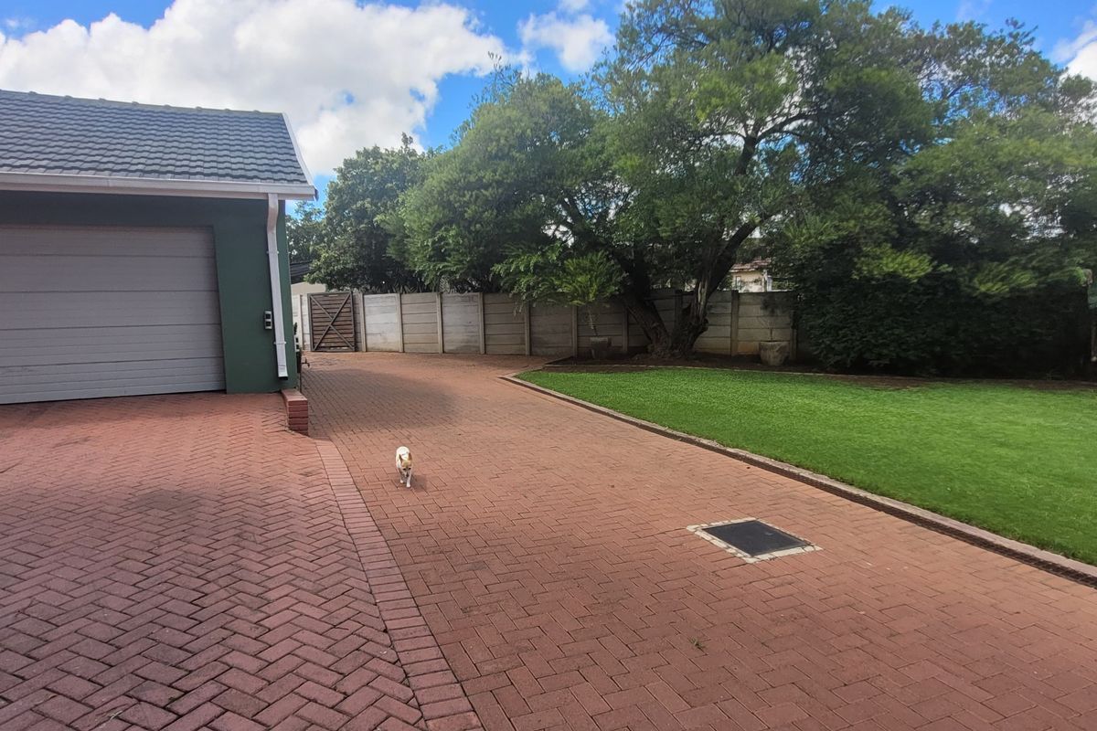 Move-in ready family home! - Photo 3