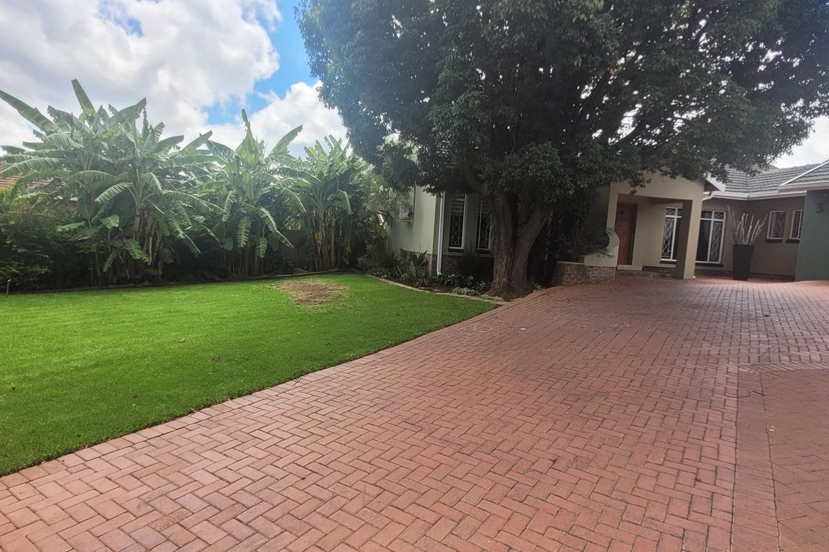 Move-in ready family home! - Photo 4