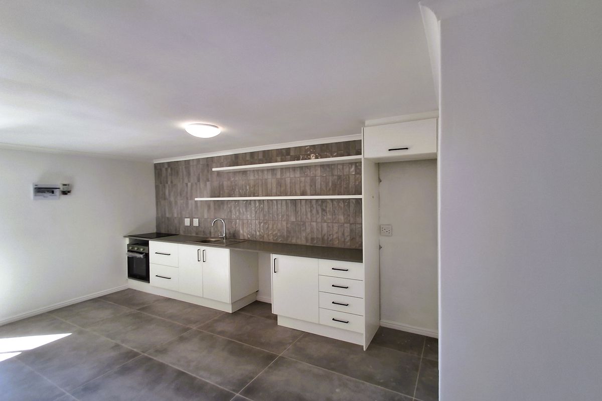 Spacious and modern - 1 Bedroom Apartment To Let - Photo 4