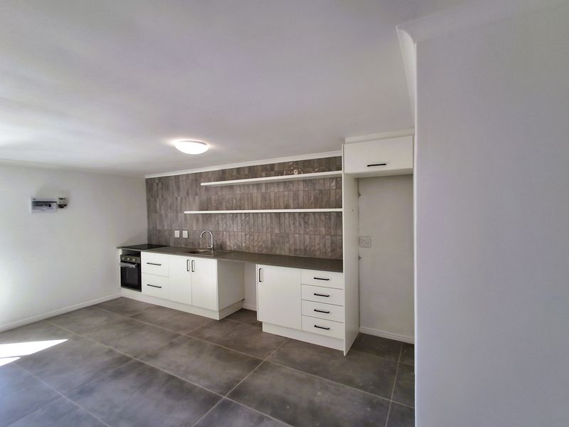 Spacious and modern - 1 Bedroom Apartment To Let - Photo 4