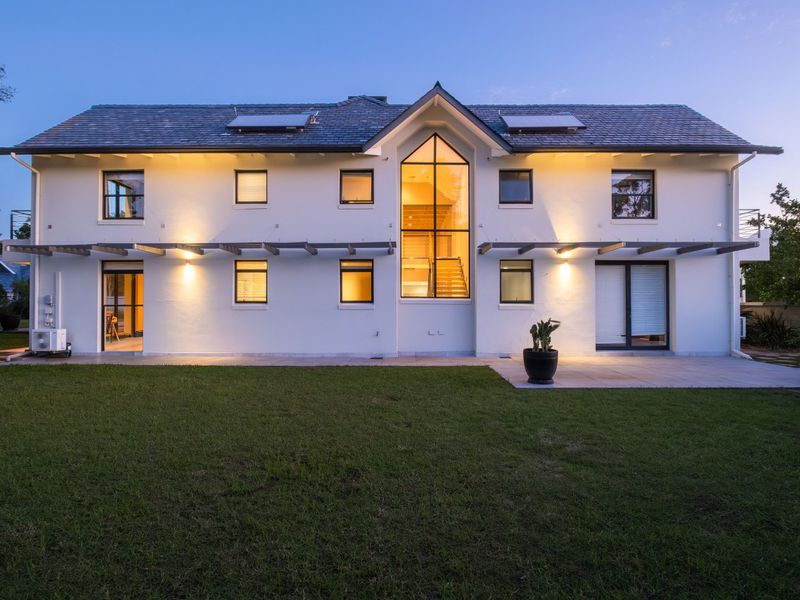 Refined Family Living Between Fairways and Lakes - Photo 7