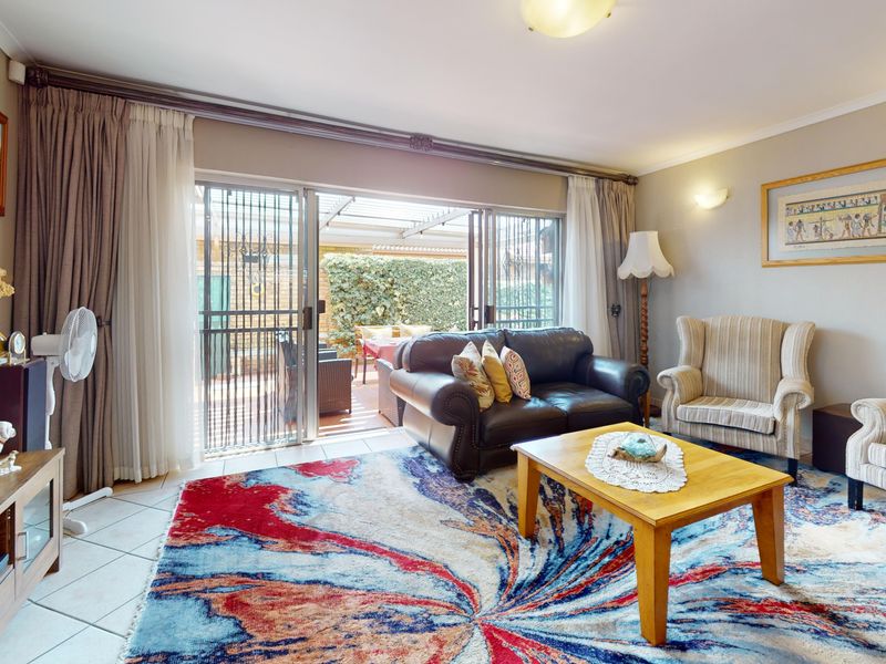 Charming 3-Bedroom Home in an Exclusive Secure Beyers Park Estate - Photo 7