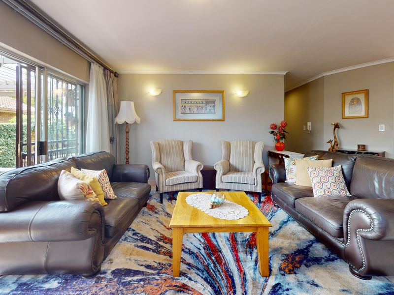 Charming 3-Bedroom Home in an Exclusive Secure Beyers Park Estate - Photo 6