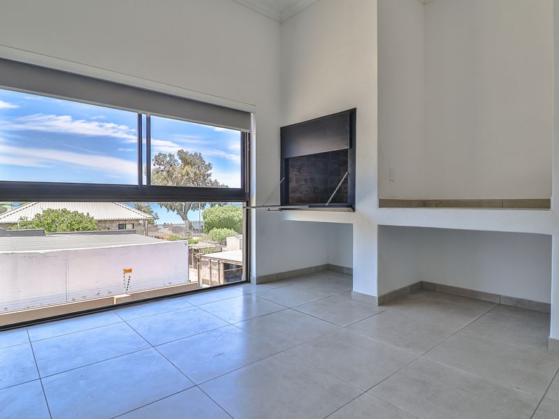 Two bedroom apartment with sea - Photo 3