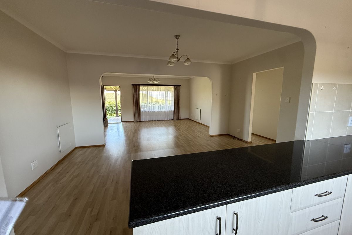 Beautiful home in Amber Ridge - Photo 5